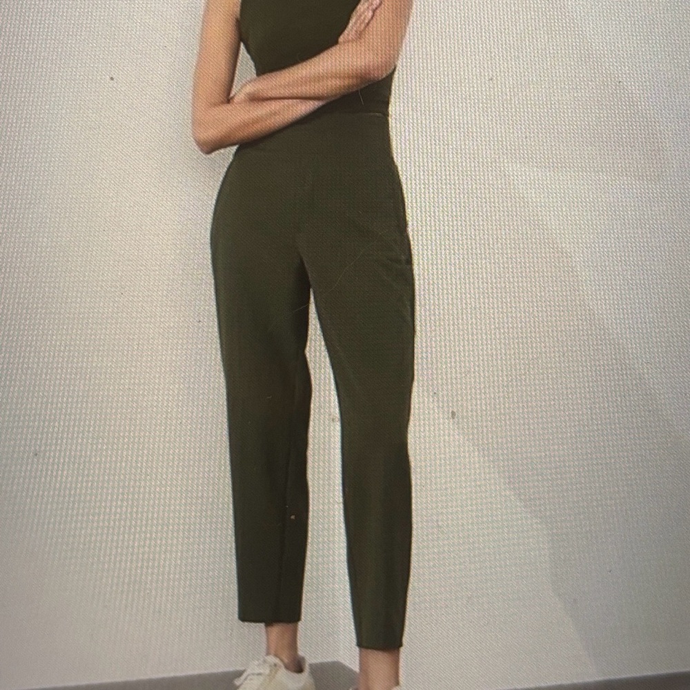 Like New Athleta Endless High Rise Ankle Pant (Olive Green)